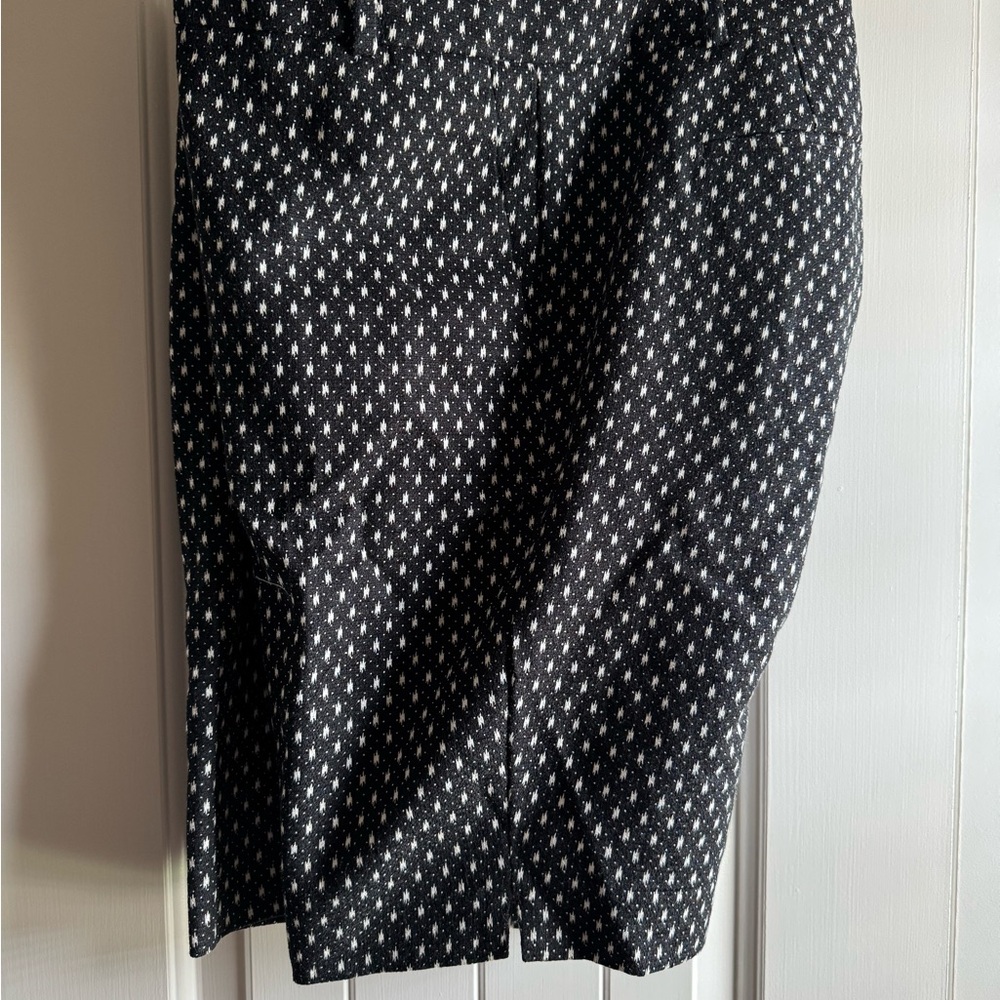 Elegant Black and White Patterned Shorts